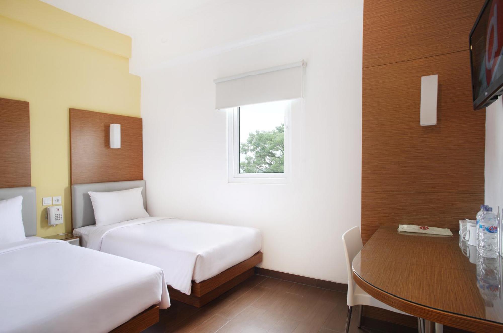 Amaris Hotel Malang Luaran gambar