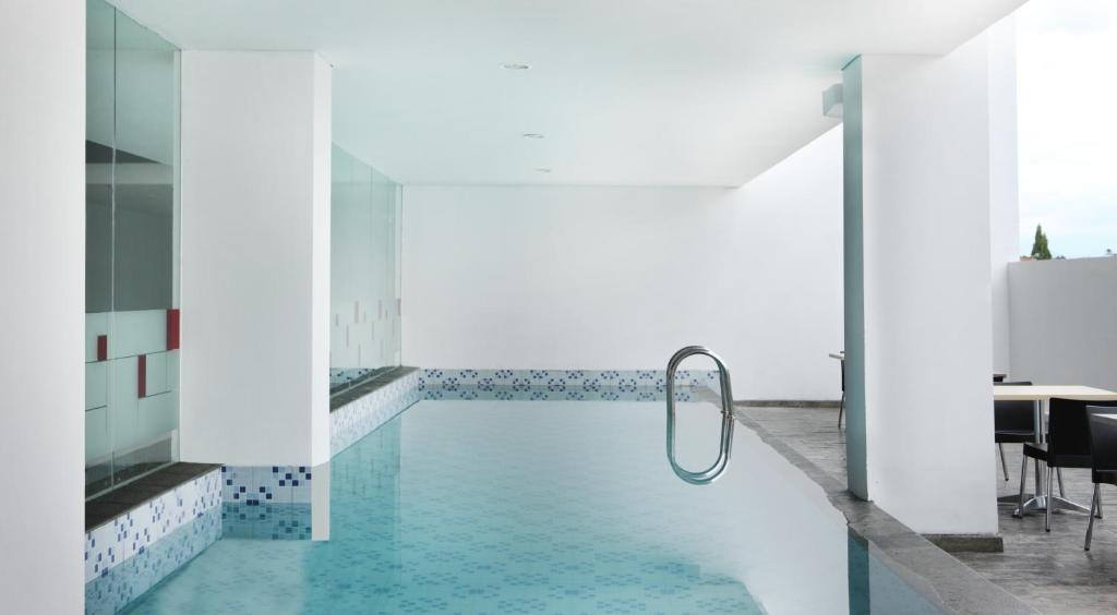 Amaris Hotel Malang Luaran gambar