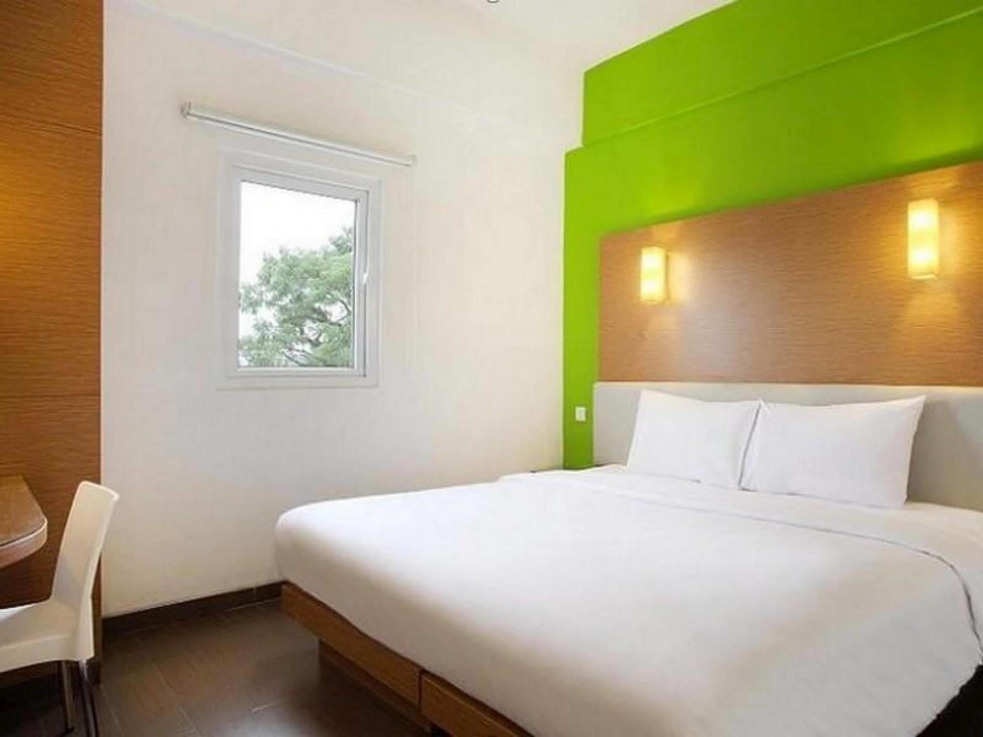 Amaris Hotel Malang Luaran gambar